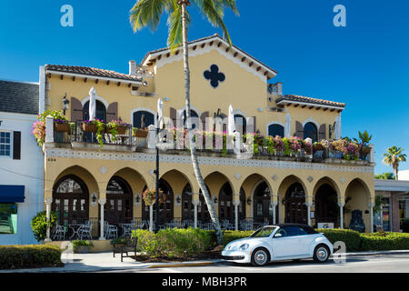 Cafe Lurcat - Fine Dining Restaurant 5th Avenue entlang, Naples, Florida, USA Stockfoto