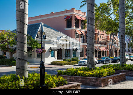 Blick entlang der 5th Avenue, Neapel, Flordia, USA Stockfoto