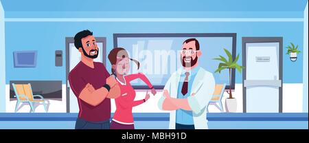 Arzt im Gespräch mit glücklichen Paares von Patienten über Krankenhaus Wartezimmer mit leeren Sitze Hintergrund Stock Vektor