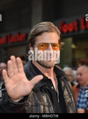 10 April 2018, Deutschland, Essen: Schauspieler Henning Baum besucht die Premiere des Films pielmacher' (lit. spielmacher) an die Lichtburg Kino. Der Film wird in den deutschen Kinos am 12. April veröffentlicht werden. Foto: Caroline Seidel/dpa Stockfoto