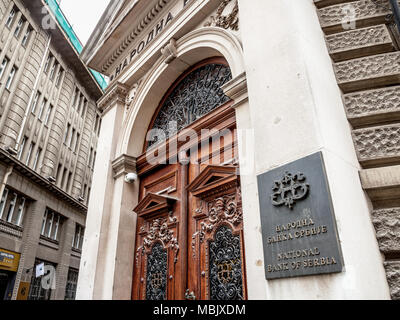 Belgrad, SERBIEN - 31. MÄRZ 2018: Haupteingang der Nationalbank von Serbien (NBS, Narodna Banka Srbije), der Zentralbank des Landes, Bild Stockfoto