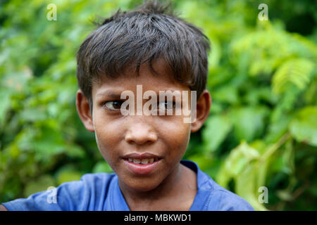 Ein Rohingya Flüchtlinge Junge. Teknaf, Cox's Bazar, Bangladesch. Stockfoto