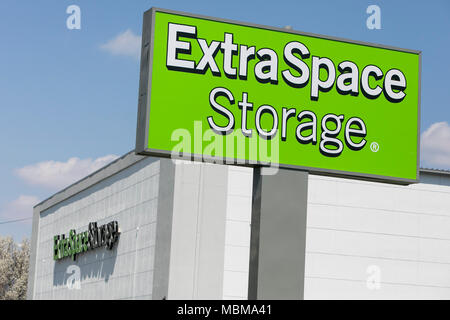 Ein logo Zeichen außerhalb eines Extra Space Storage Lage in Wheaton, Maryland am 10. April 2018. Stockfoto