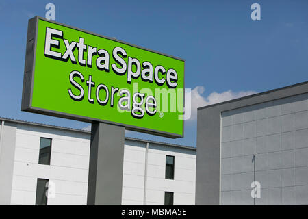 Ein logo Zeichen außerhalb eines Extra Space Storage Lage in Wheaton, Maryland am 10. April 2018. Stockfoto