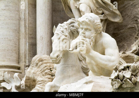 Detail der Trevi-Brunnen in Rom, Italien. Stockfoto