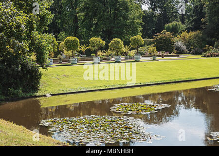 De Steeg, Niederlande, 23. August 2014: Der Garten rund um das Schloss- und Landgut Middachten in De Steeg in Nederland Stockfoto