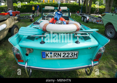 Rückseite einer Amphicar, amphibienfahrzeug Ausstellung an der Mosel, Neumagen-Dhron, Rheinland-Pfalz, Deutschland Stockfoto