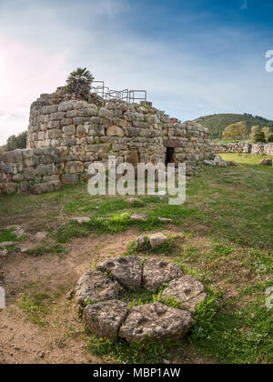 Ein Blick auf die Nuragische Komplex von Palmavera Stockfoto