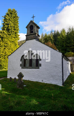 Wythburn Kirche befindet sich neben der A591 Road, auf der östlichen Seite der Thirlmere Reservoir im Nationalpark Lake District in Cumbria, England Stockfoto