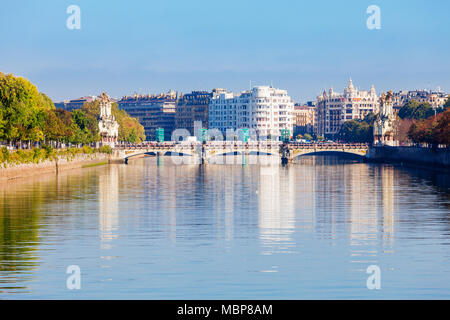 Puente Maria Cristina Brücke in San Sebastián, oder Donostia Stadt in Spanien Stockfoto