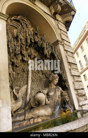 Rom, Italien, 20. Juni 2011: Göttin Juno Skulptur an der Kreuzung der Quattro Fontane. Renaissance Springbrunnen Statue, Juno, Göttin der Ehe, Stockfoto