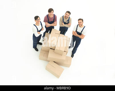 Young movers Holding boxen auf weißem Hintergrund, Stockfoto