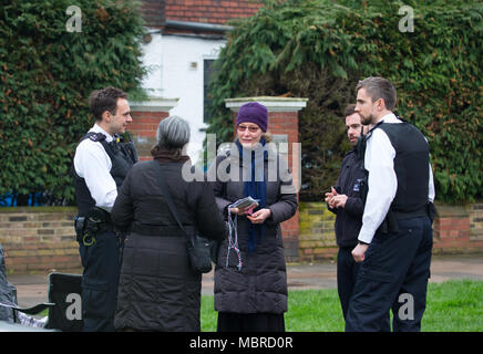 Ealing Rat stimmen für den ersten 'Safe Zone UK "Rund um die Marie Stopes Abtreibung Klinik Pro - die Wahl und die Anti-abtreibungs-Gruppen außerhalb bewiesen haben. Stockfoto