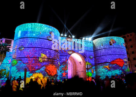 Historische Jeddah festival Lasershow im Unesco Welterbe Historisches Dorf, Jeddah, Saudi-Arabien Stockfoto