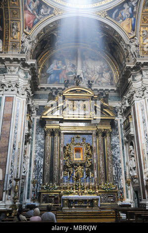 Salus Populi Romani (Beschützerin und Gesundheit des römischen Volkes) in Borghese (Pauline) Kapelle in der Eucharistiefeier Basilica di Santa Maria Maggiore (Päpstliche Basili Stockfoto