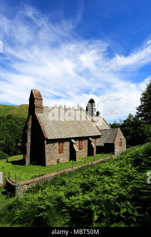 Sommer Blick über St. Peters Kirche, Martindale, Nationalpark Lake District, Cumbria County, England, Großbritannien Stockfoto