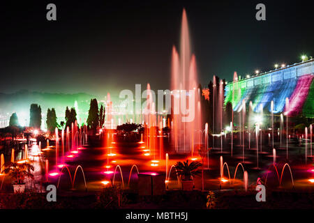 Sehr schöne Brunnen in Brindavan Garten, Mysore Stockfoto