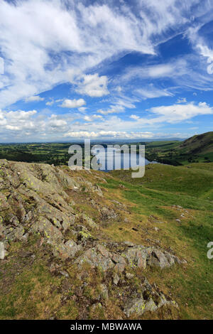 Anzeigen von Ullswater von Arthurs Hecht fiel, Martindale, Nationalpark Lake District, Cumbria County, England, Großbritannien Stockfoto