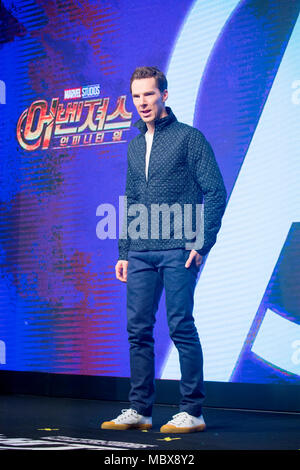 Seoul, Südkorea. 12. April 2018. Benedict Cumberbatch, Apr 12, 2018: ein Mitglied der neuen Film 'Avengers: Infinity Krieg', Benedict Cumberbatch nimmt an einer Pressekonferenz in Seoul, Südkorea. Der dritte Film in der "Avengers"-Serie wird geöffnet werden in Südkorea am 25. April. Quelle: Lee Jae-Won/LBA/Alamy leben Nachrichten Stockfoto