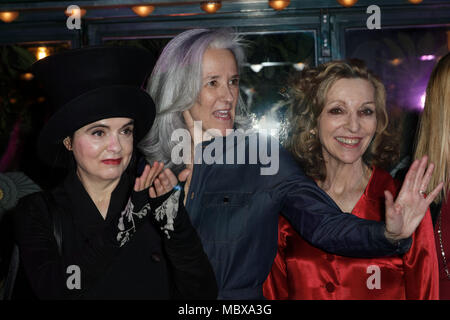 Paris, Frankreich. 11. April 2018. Amélie Nothomb, Tatiana de Rosnay und Emmanuelle de Boysson besuchen 11 'La Closerie Des Lilas "literarische Auszeichnungen 2018 La Closerie Des Lilas, Paris, Frankreich. Quelle: Bernard Menigault/Alamy leben Nachrichten Stockfoto