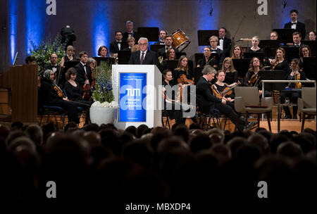 München, Deutschland. 12. April 2018. Deutsche Präsident Frank-Walter Steinmeier spricht bei einem Festakt zum 150-jährigen Jubiläum der Technischen Universität München (TUM). König Ludwig II. gegründet der Polytechnischen Schule München am 12. April 1868. Foto: Sven Hoppe/dpa Quelle: dpa Picture alliance/Alamy leben Nachrichten Stockfoto