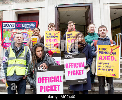 London Großbritannien 22nd Feb 2018 UCU-Streikposten außerhalb von SOAS während des Lehrerstreiks über Renten. Stockfoto