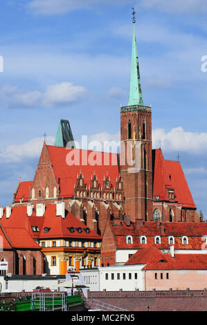Stiftskirche Heilig Kreuz und St. Bartholomäus in Ostrow Tumski Insel in Wroclaw, Polen, April 2018 Stockfoto