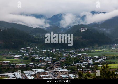 Stadt Bumthang in Bhutan während des Ausflugs über Bhutan. Stockfoto