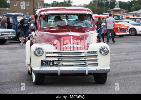 1949 Chevrolet 3100 Pick up an ein amerikanisches Auto zeigen. Essex. Großbritannien Stockfoto