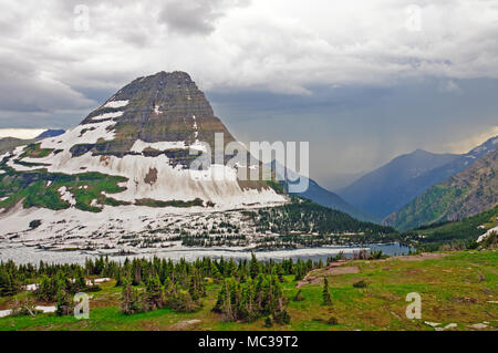 Sturm auf Bearhat Berg im Glacier National Park Stockfoto