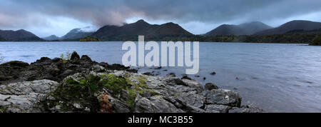 Stürmische anzeigen Cat Glocken fielen, Derwentwater, Keswick, Lake District National Park, Grafschaft Cumbria, England, Großbritannien Stockfoto