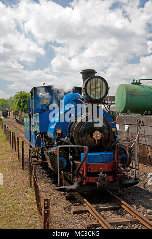 Die DHR-Lokomotive Nr. 778 des verstorbenen Adrian Shooters in Stonehenge arbeitet an der Leighton Buzzard Railway. Die Lokomotive wurde 1889 von Sharp Stewart & Co. Gebaut. Stockfoto