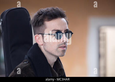 Roma, Italien. 12 Apr, 2018. Italienische Sänger Diodato Pressekonferenz der fünften Ausgabe des # unomaggiotaranto 2018 Veranstaltung, die in Taranto am Tag der Gutschrift stattfinden wird: Matteo Nardone/Pacific Press/Alamy leben Nachrichten Stockfoto