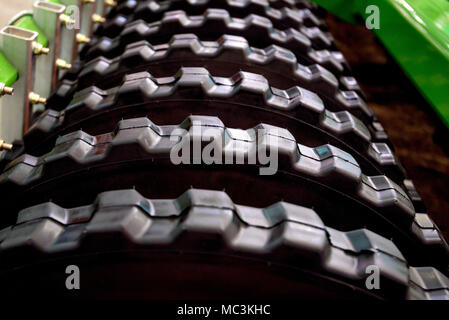 Rolle des Feldhäckslers schließen Stockfoto