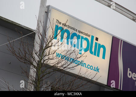 Maplin Electronics superstore Zeichen über dem Shop in Kidderminster Worcestershire April 2018 Stockfoto