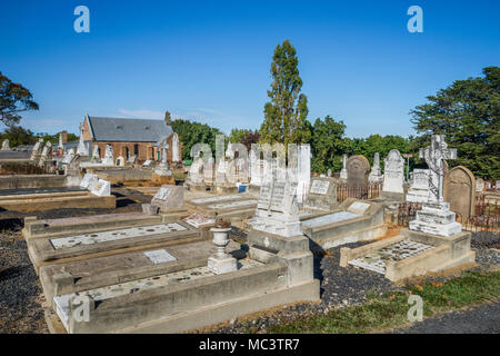 Millthorpe Friedhof mit historischen Grabstätten von Pioneer Familien der Region, Millthorpe, Central West New South Wales, Australien Stockfoto