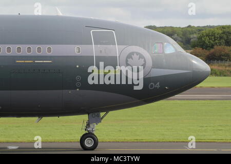 493, ein Airbus A-150 T Polaris von der Royal Canadian Air Force betrieben, Abfahrt Prestwick International Airport in Ayrshire. Stockfoto