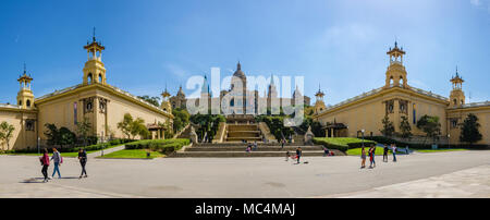 Ein Blick auf das nationale Kunstmuseum von Katalonien, die im Palau Nacional in Barcelona, Spanien. Stockfoto