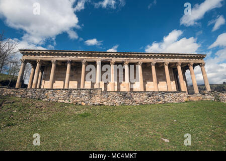 Saint George alte klassizistische Kirche in Kantabrien, Spanien. Stockfoto