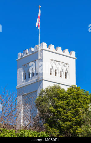 Die Kirche von Saint Andrew ist eine anglikanische Kirche in Tanger, Marokko. Tanger ist eine große Stadt im Norden von Marokko. Stockfoto