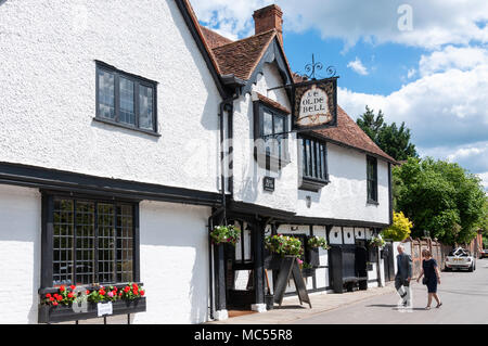 12. Jahrhundert "Ye Olde Bell'Inn, High Street, Hurley, Berkshire, England, Vereinigtes Königreich Stockfoto