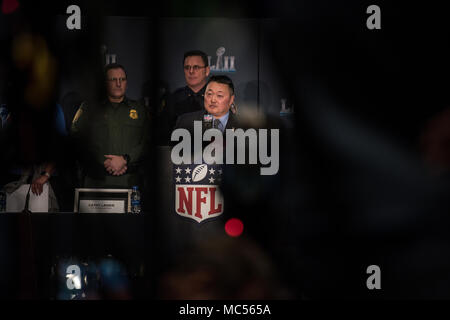 HSI St. Paul Special Agent in Alex Khu skizzieren die Strafverfolgungsbehörden Bemühungen für Super Bowl 52. Stockfoto