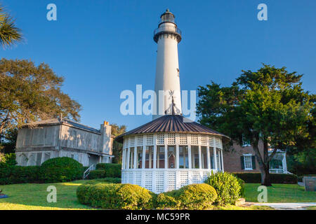 St Simons Island Leuchtturm auf St. Simon's Island vor der Küste von Georgia war im Jahre 1872 und ersetzt eine frühere Leuchtturm im Jahr 1810 gebaut. Es ist Pres Stockfoto