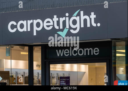 Carpetright sagt, es schließt 92 Filialen und 300 Arbeitsplätze als Teil eines Umstrukturierungsplans. Das Unternehmen plant ein Unternehmen freiwillige Anordnung Stockfoto