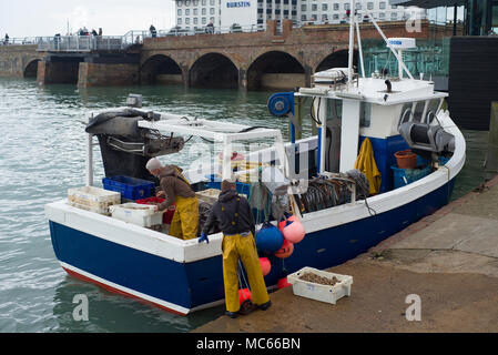 Fischerhafen in Folkestone Kent Stockfoto