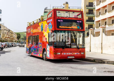 Citysightseeing Malta Touristenbus in St Pauls Bay, Malta, Europa, Stockfoto