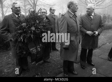 Eine Sitzung des 6 Mountain Division nördlich der Waffen-SS mit dem Gedenken an die Toten in der Nähe von Koblenz Pfaffenbeck am 18.03.1979. | Verwendung weltweit Stockfoto