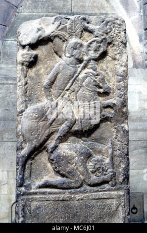 Römische Mythologie Hexam Abtei der antiken römischen Grabstein eines römischen Soldaten oder Standartenträger in Hexham Abbey Stockfoto