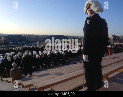 MASONIC - TEMPELRITTER. Die Österliche Versammlung der Freimaurer Tempelritter an der George Washington Masonic Memorial Hall, Alexandria (südlich von Washington DC) 1998 Stockfoto