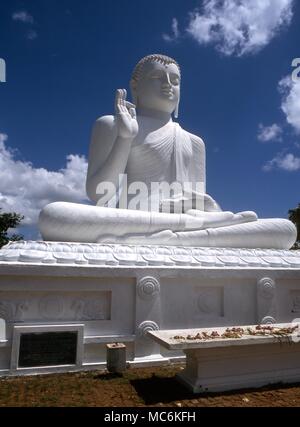 Der Buddhismus Die großen sitzender Buddha an Rajamaha Viharaya Mihintale Sri Lanka Stockfoto